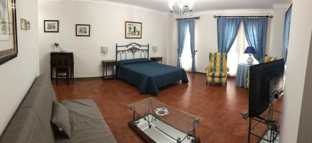 Hotel La Yedra Antequera Exterior photo